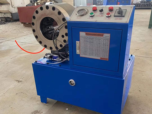 壓管機